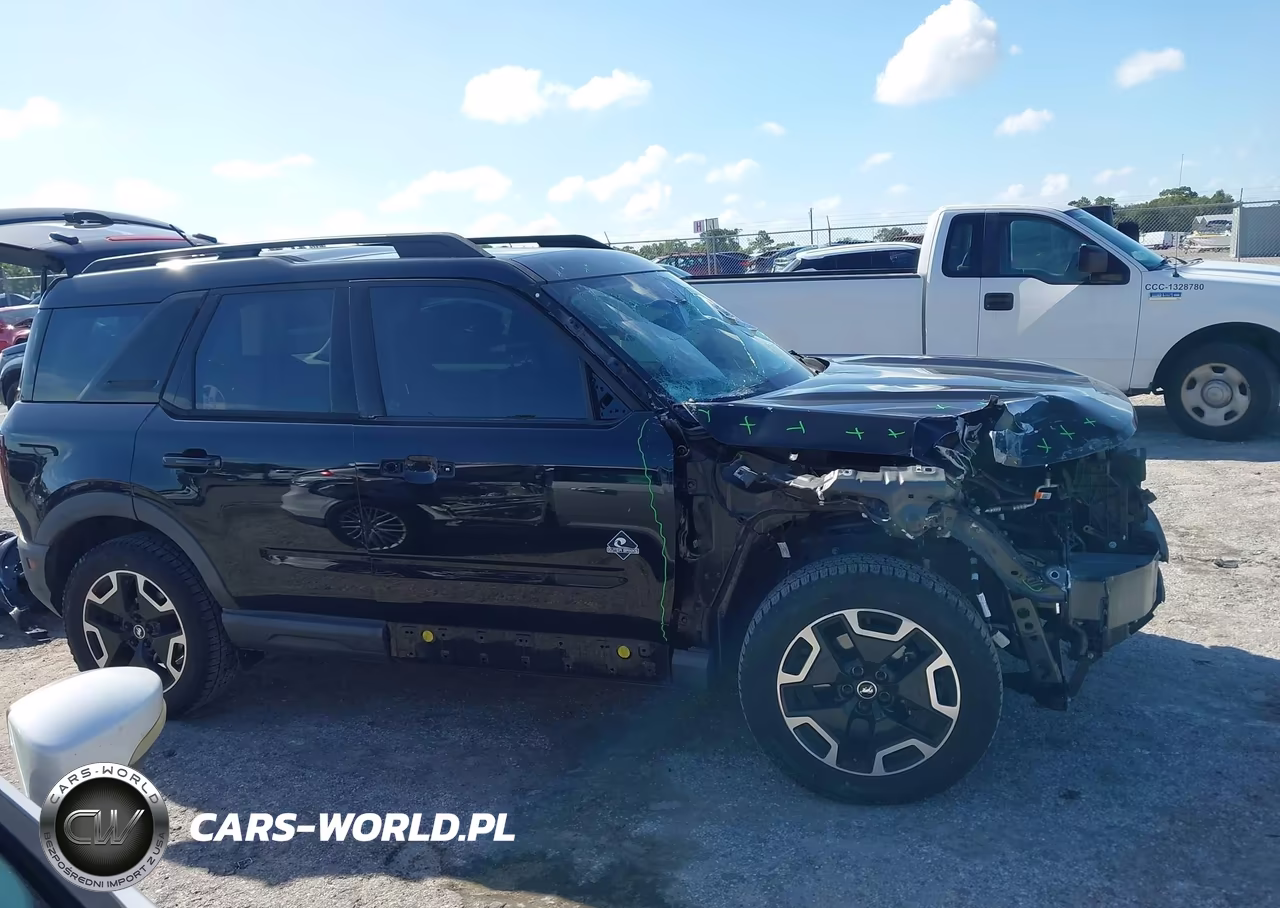 2021 Ford Bronco Sport Outer Banks VIN:3FMCR9C61MRA04048 - 14