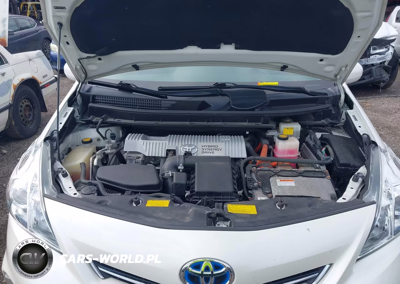 2012 Toyota Prius V Three VIN:JTDZN3EU8C3080088 - 10