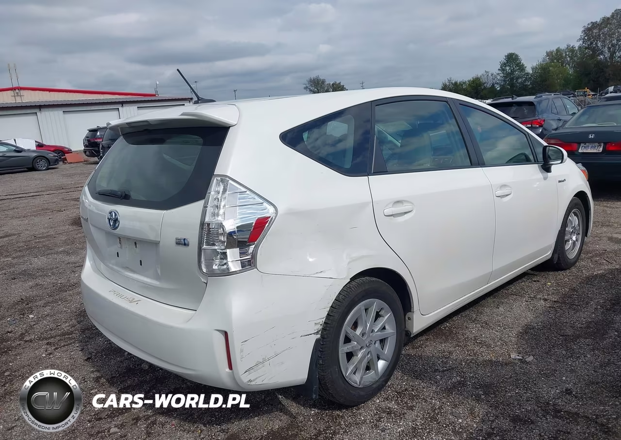 2012 Toyota Prius V Three VIN:JTDZN3EU8C3080088 - 4