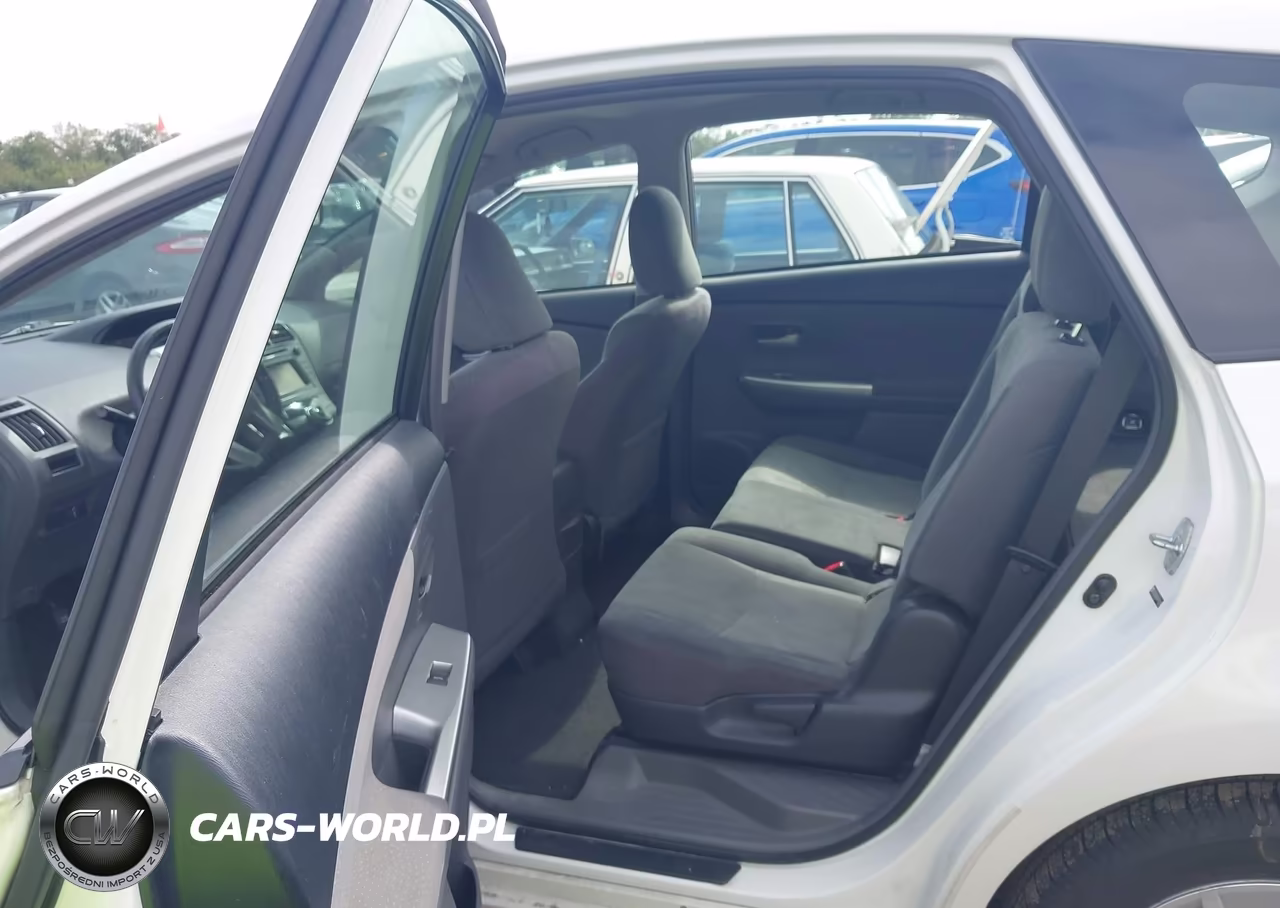 2012 Toyota Prius V Three VIN:JTDZN3EU8C3080088 - 8