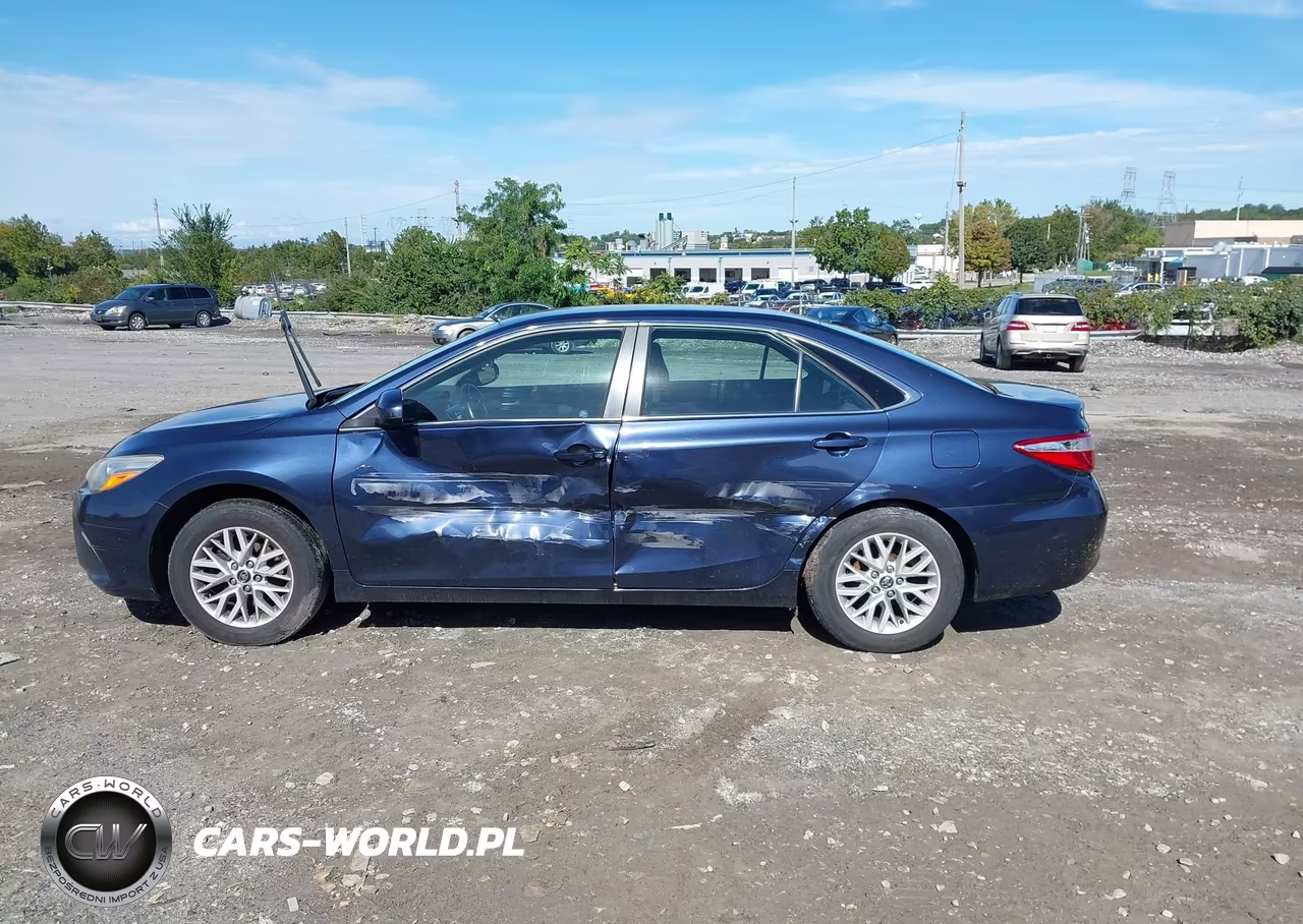 2016 Toyota Camry Le VIN:4T1BF1FK6GU594498 - 14