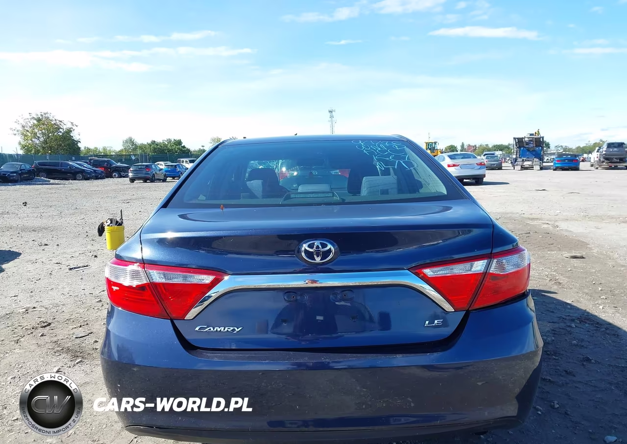 2016 Toyota Camry Le VIN:4T1BF1FK6GU594498 - 16