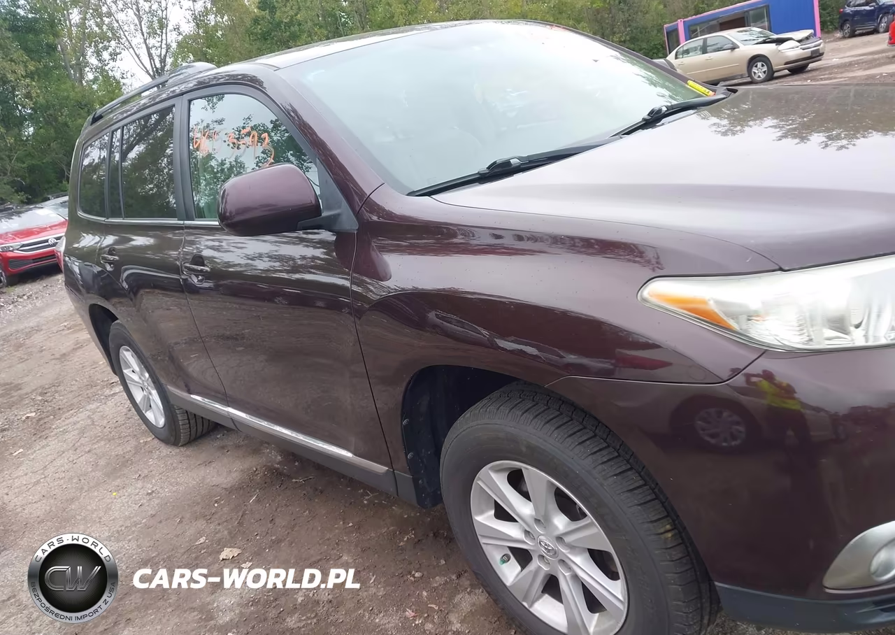 2012 Toyota Highlander Base V6 VIN:5TDBK3EHXCS102247 - 13
