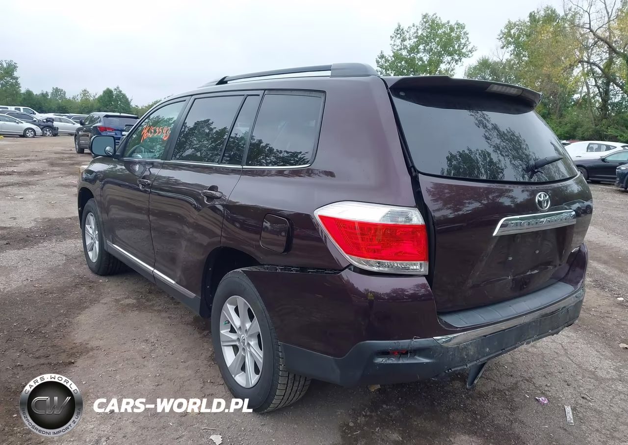 2012 Toyota Highlander Base V6 VIN:5TDBK3EHXCS102247 - 3