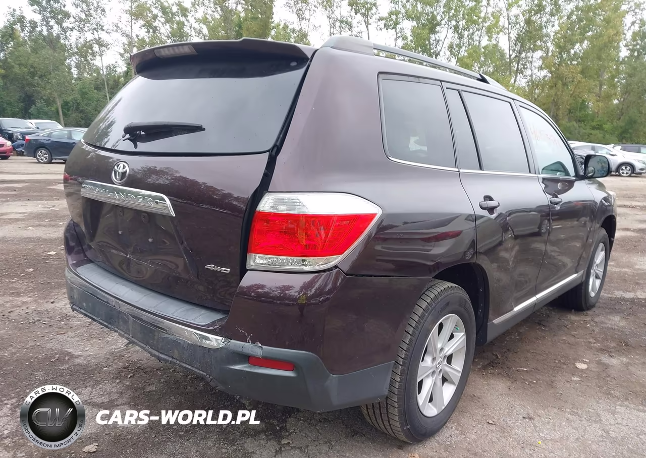 2012 Toyota Highlander Base V6 VIN:5TDBK3EHXCS102247 - 4