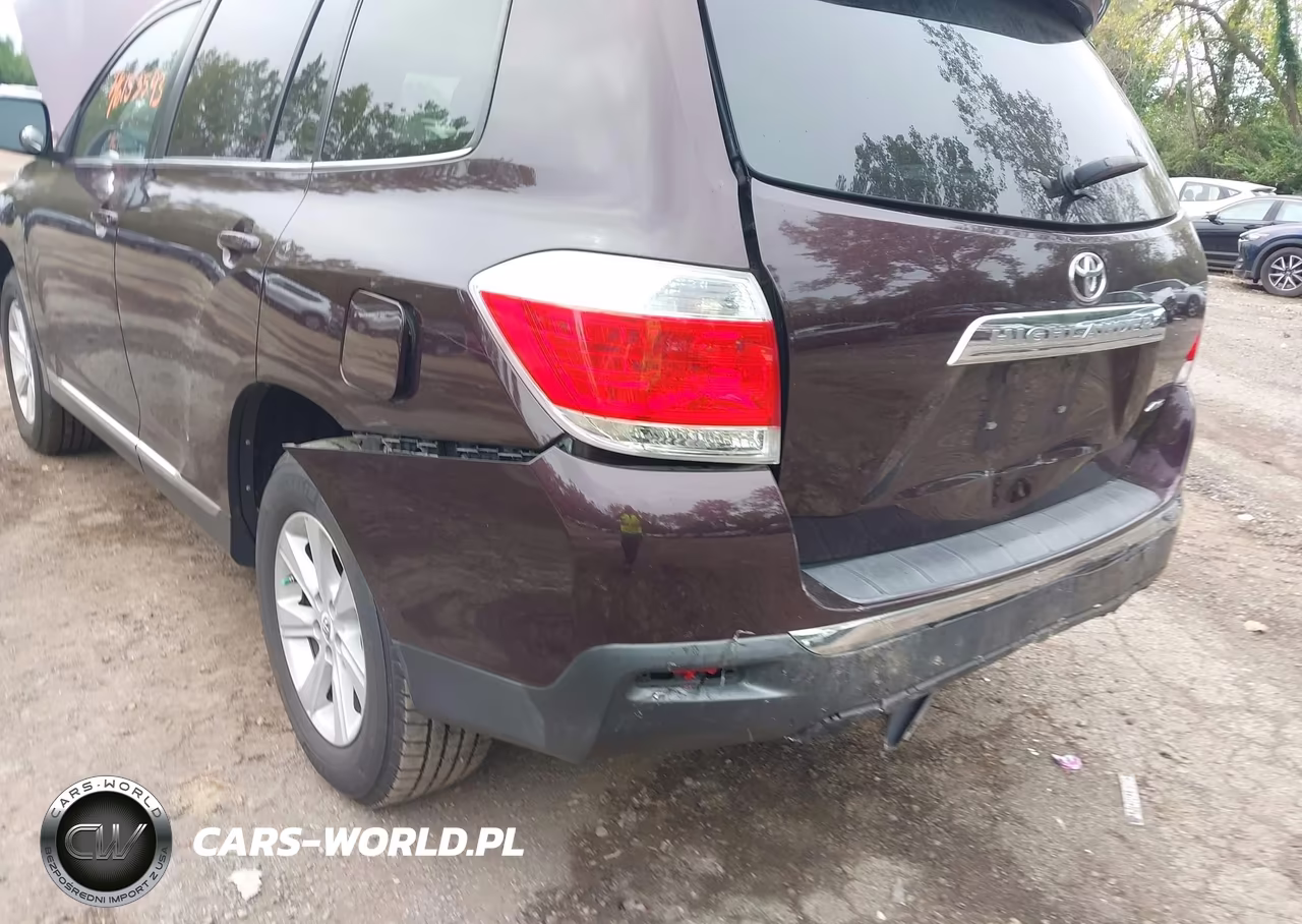 2012 Toyota Highlander Base V6 VIN:5TDBK3EHXCS102247 - 6