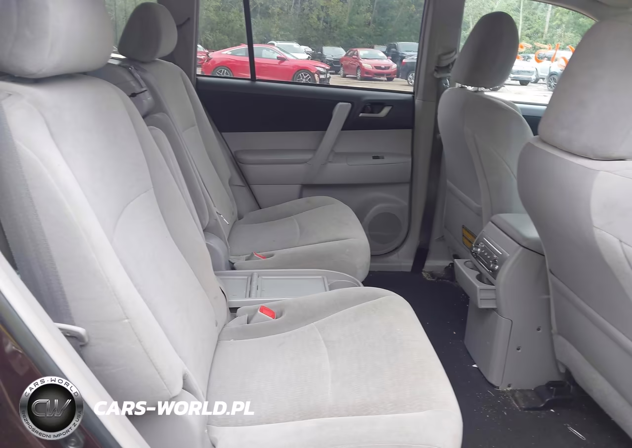 2012 Toyota Highlander Base V6 VIN:5TDBK3EHXCS102247 - 8