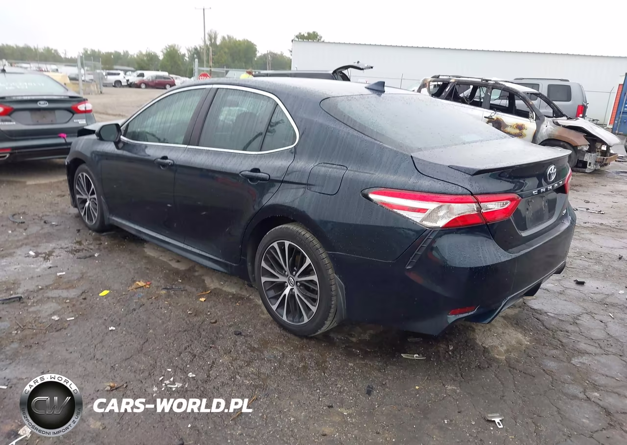 2020 Toyota Camry Se VIN:4T1G11AK3LU880296 - 3