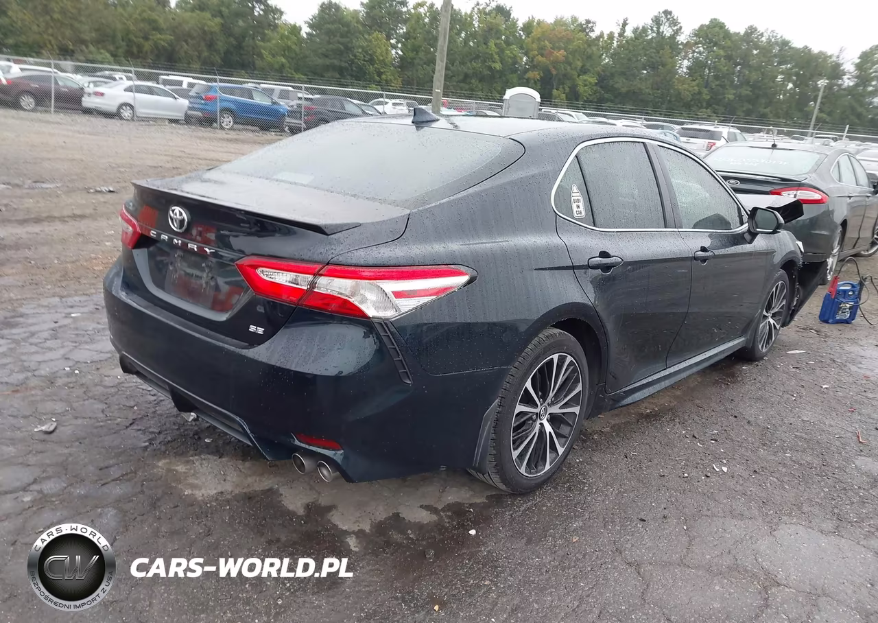 2020 Toyota Camry Se VIN:4T1G11AK3LU880296 - 4