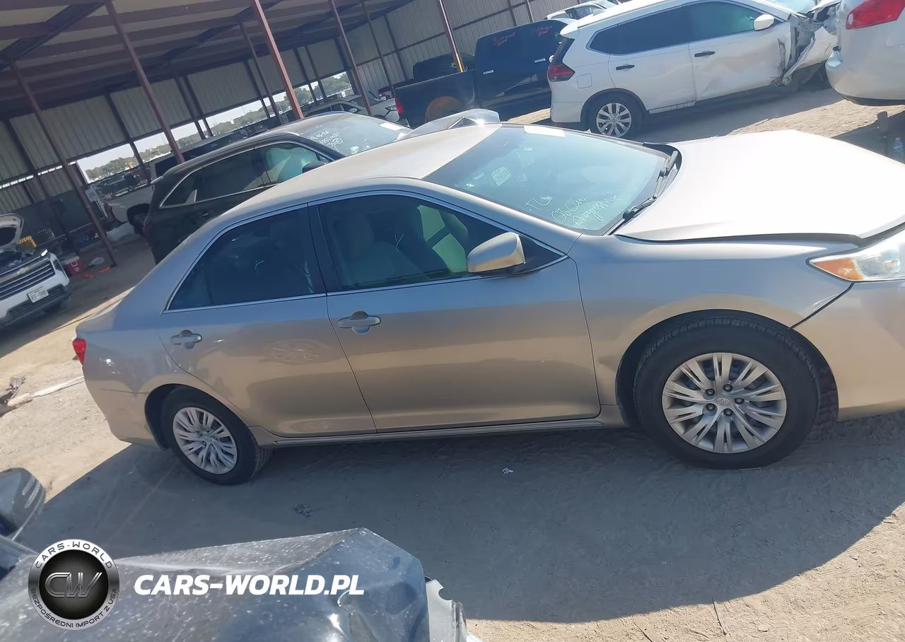 2014 Toyota Camry Le VIN:4T1BF1FK3EU376967 - 13
