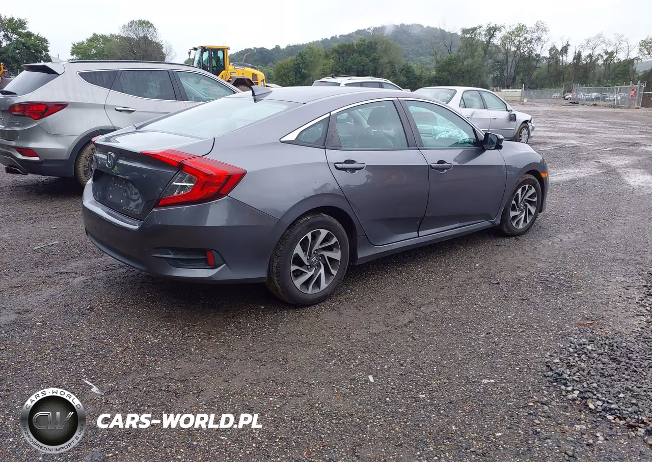 2017 Honda Civic Ex VIN:19XFC2F7XHE059996 - 4
