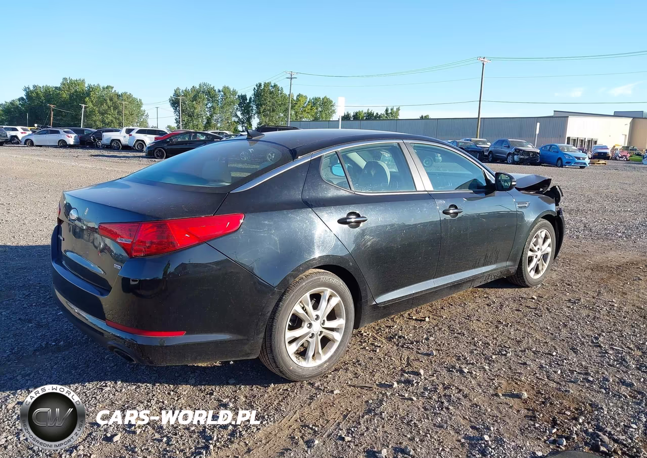 2013 Kia Optima Lx VIN:5XXGM4A79DG182470 - 4