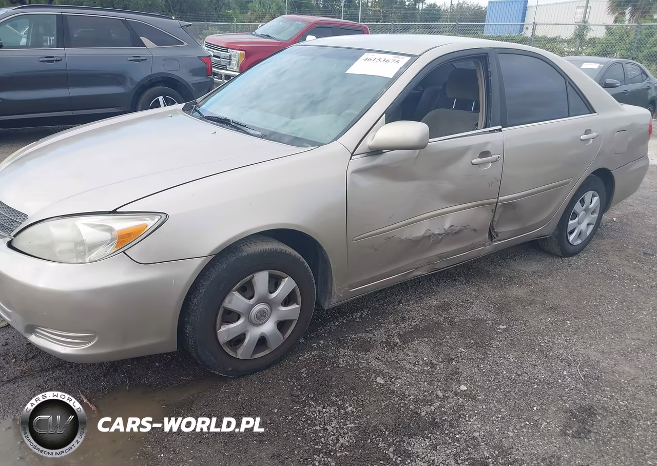 2003 Toyota Camry Le VIN:4T1BE32K43U124176 - 13