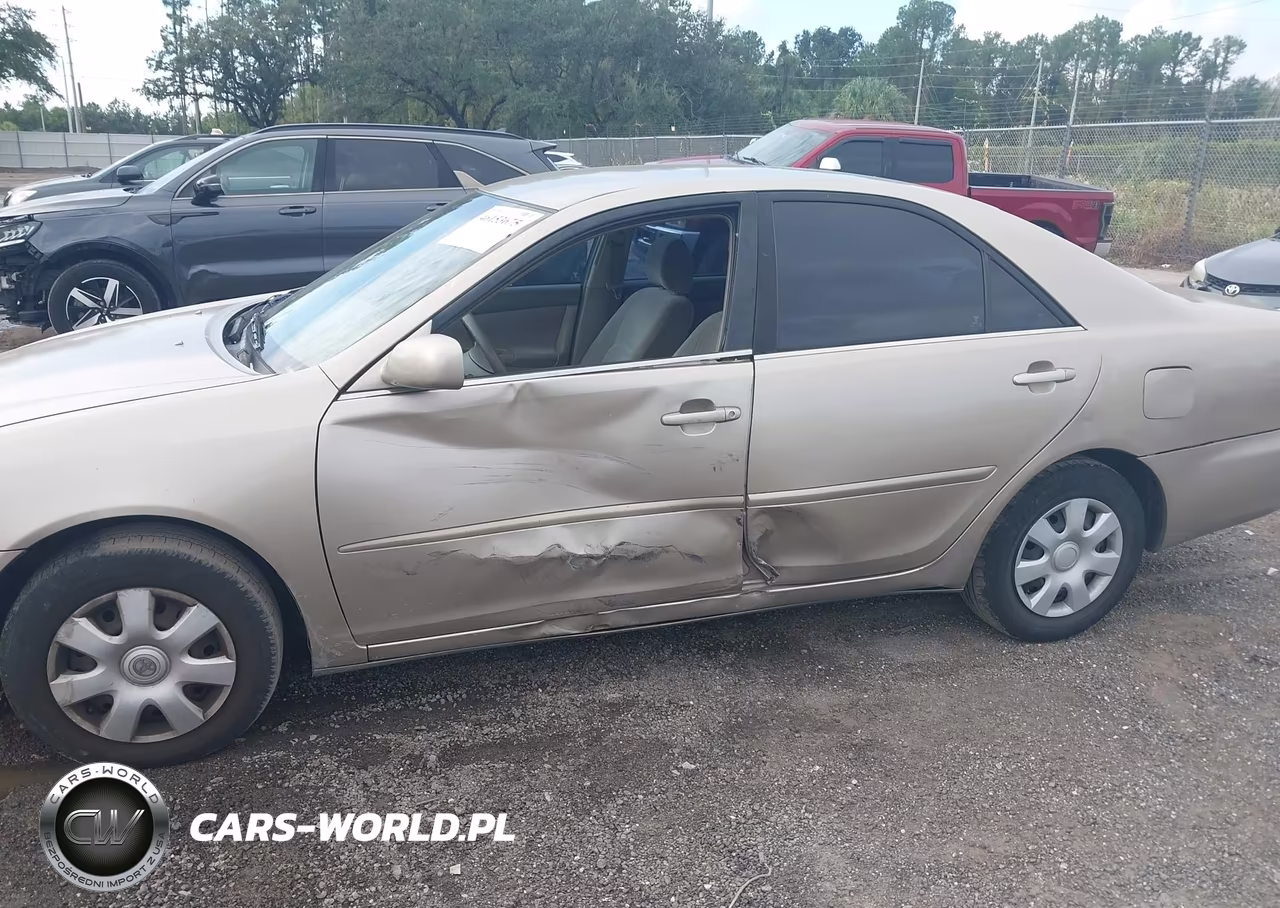 2003 Toyota Camry Le VIN:4T1BE32K43U124176 - 6