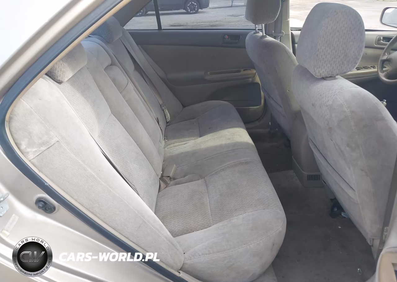 2003 Toyota Camry Le VIN:4T1BE32K43U124176 - 8