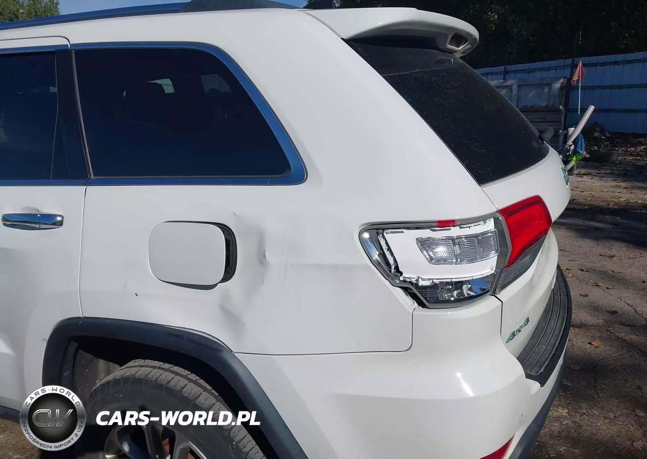 2015 Jeep Grand Cherokee Limited VIN:1C4RJFBG8FC161852 - 17