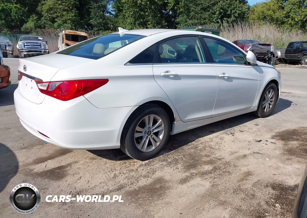 2011 Hyundai Sonata Gls VIN:5NPEB4AC7BH037231 - 4