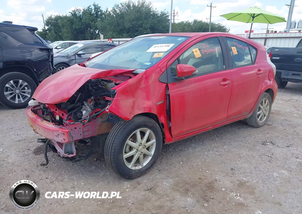 2012 Toyota Prius C Three VIN:JTDKDTB38C1506485 - 2