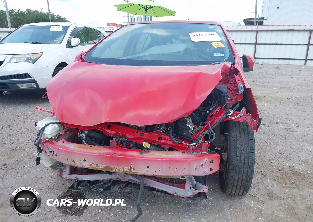 2012 Toyota Prius C Three VIN:JTDKDTB38C1506485 - 6