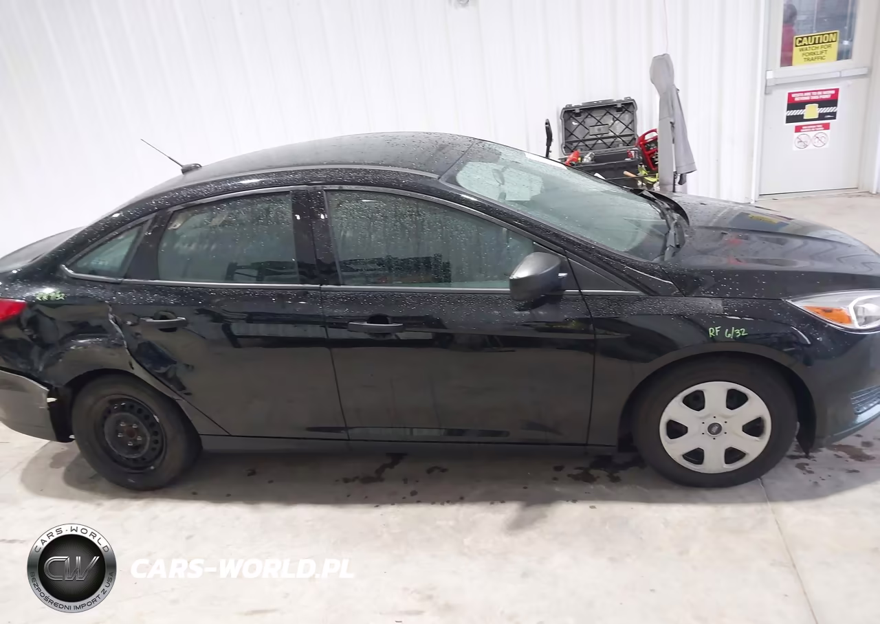 2017 Ford Focus S VIN:1FADP3E27HL337452 - 13