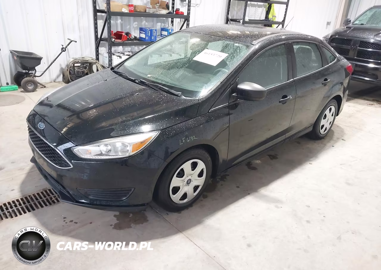 2017 Ford Focus S VIN:1FADP3E27HL337452 - 2