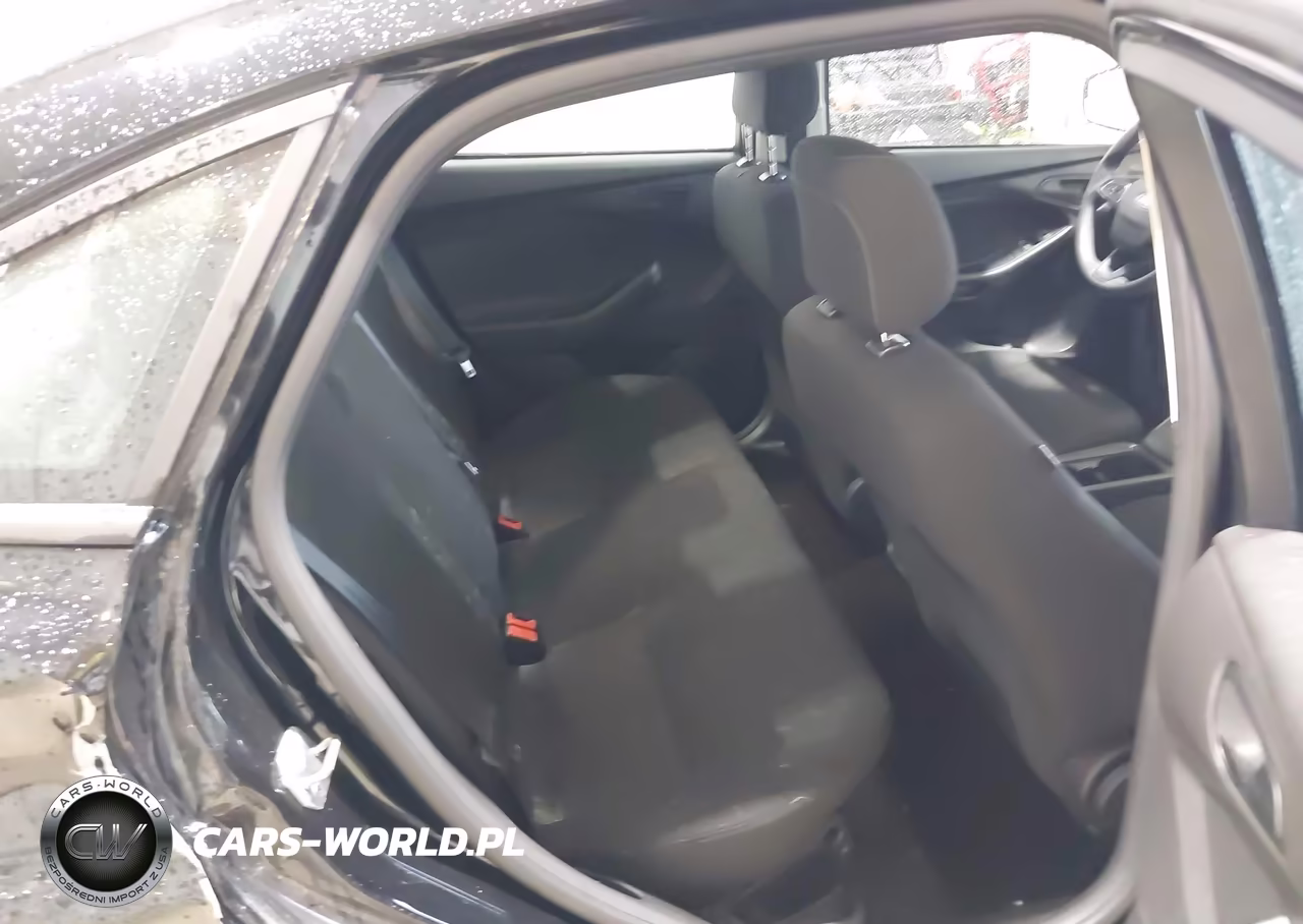 2017 Ford Focus S VIN:1FADP3E27HL337452 - 8