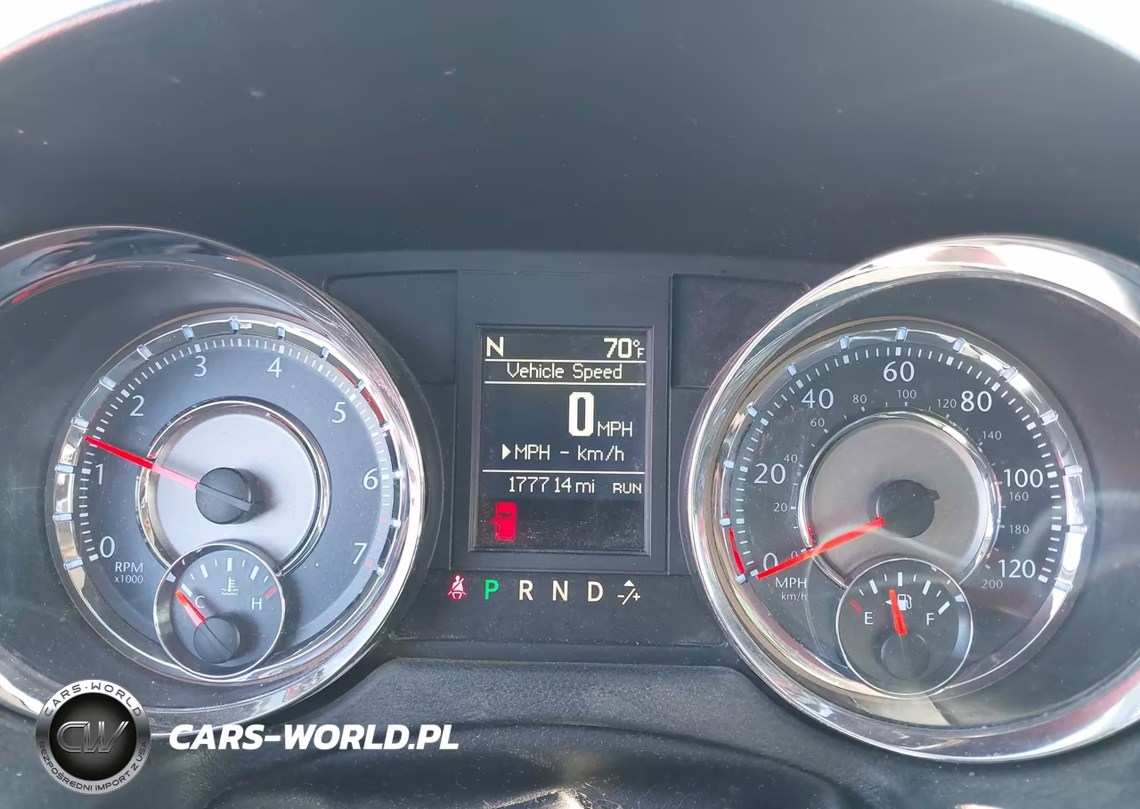2014 Chrysler Town & Country Touring VIN:2C4RC1BG0ER271832 - 6
