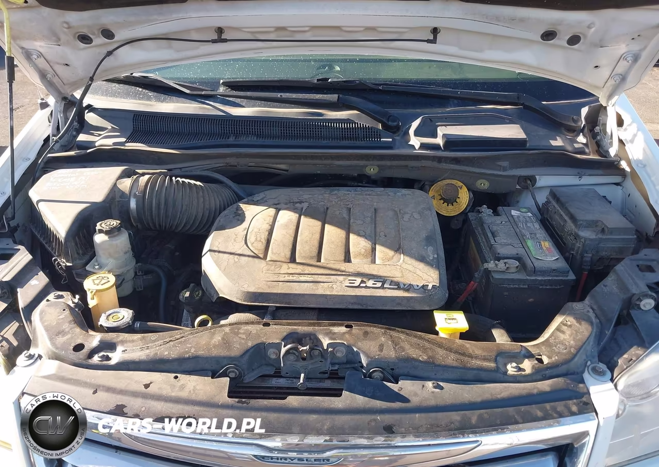 2014 Chrysler Town & Country Touring VIN:2C4RC1BG0ER271832 - 9