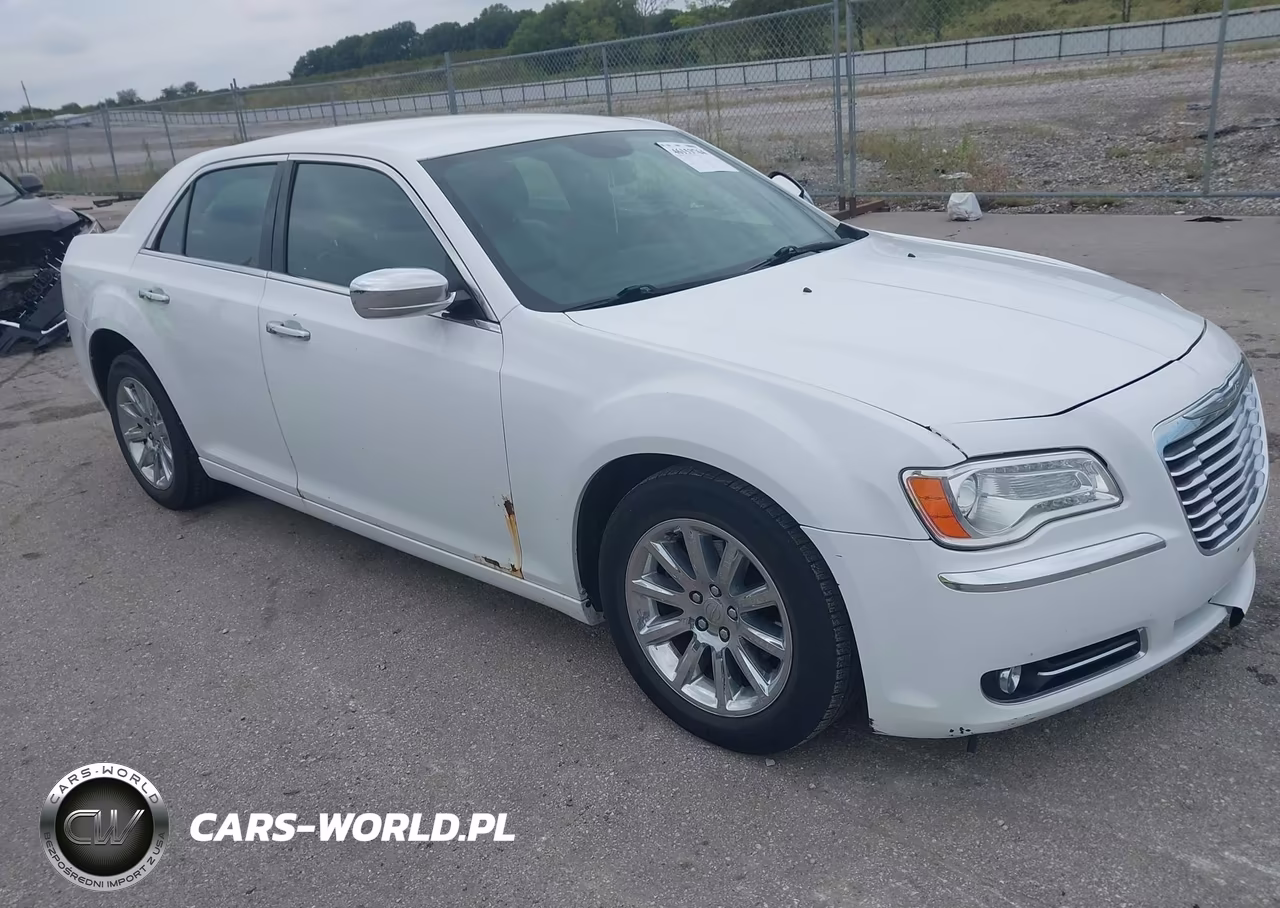 2014 Chrysler 300C VIN:2C3CCAEGXEH372954 - 1