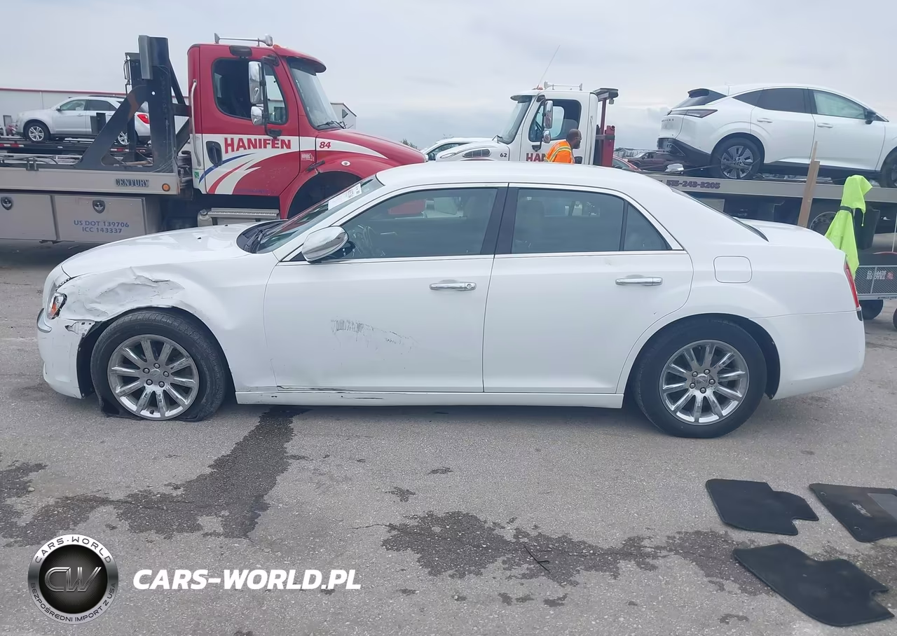 2014 Chrysler 300C VIN:2C3CCAEGXEH372954 - 14