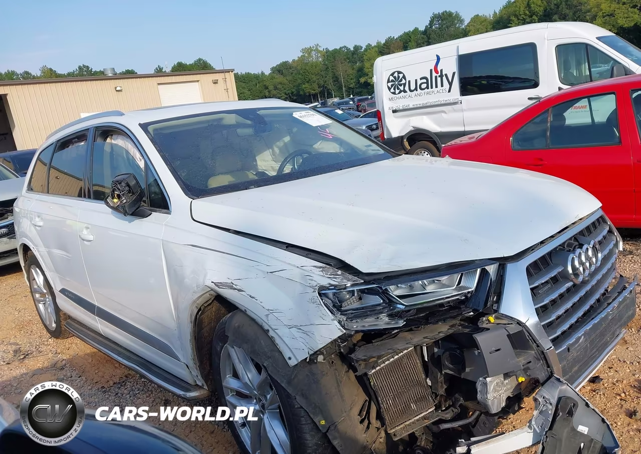 2018 Audi Q7 3.0T Premium VIN:WA1VAAF79JD054592 - 13