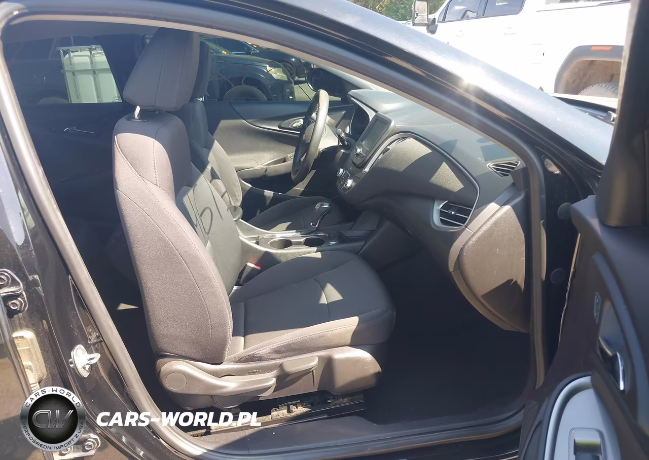 2017 Chevrolet Malibu Ls VIN:1G1ZB5ST2HF205911 - 5