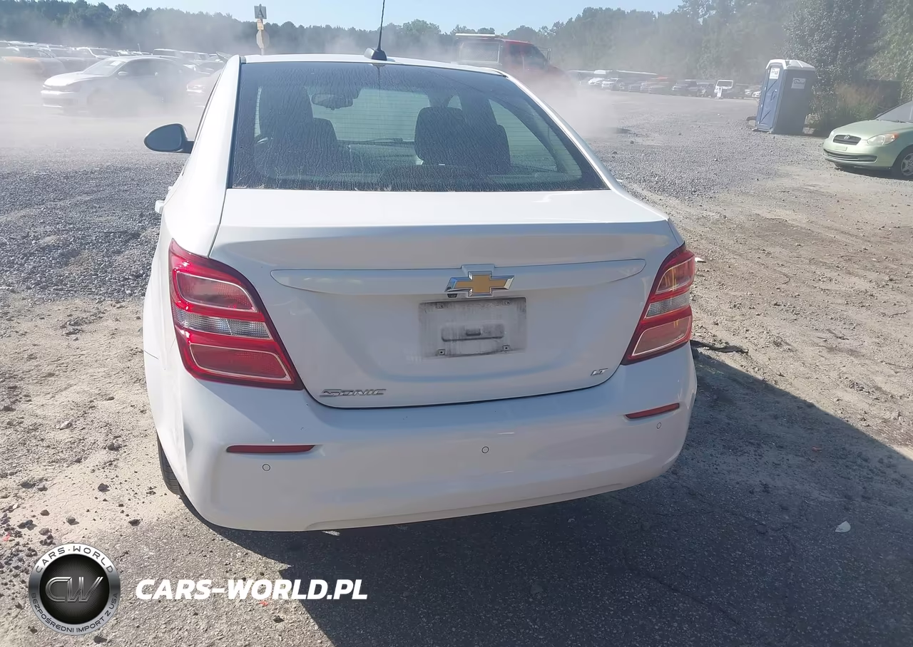 2020 Chevrolet Sonic VIN:1G1JD5SB1L4137054 - 17