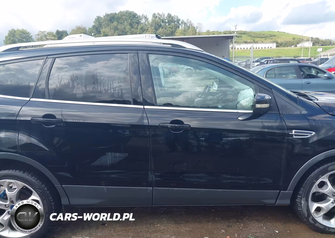 2016 Ford Escape Titanium VIN:1FMCU9J95GUC37794 - 13
