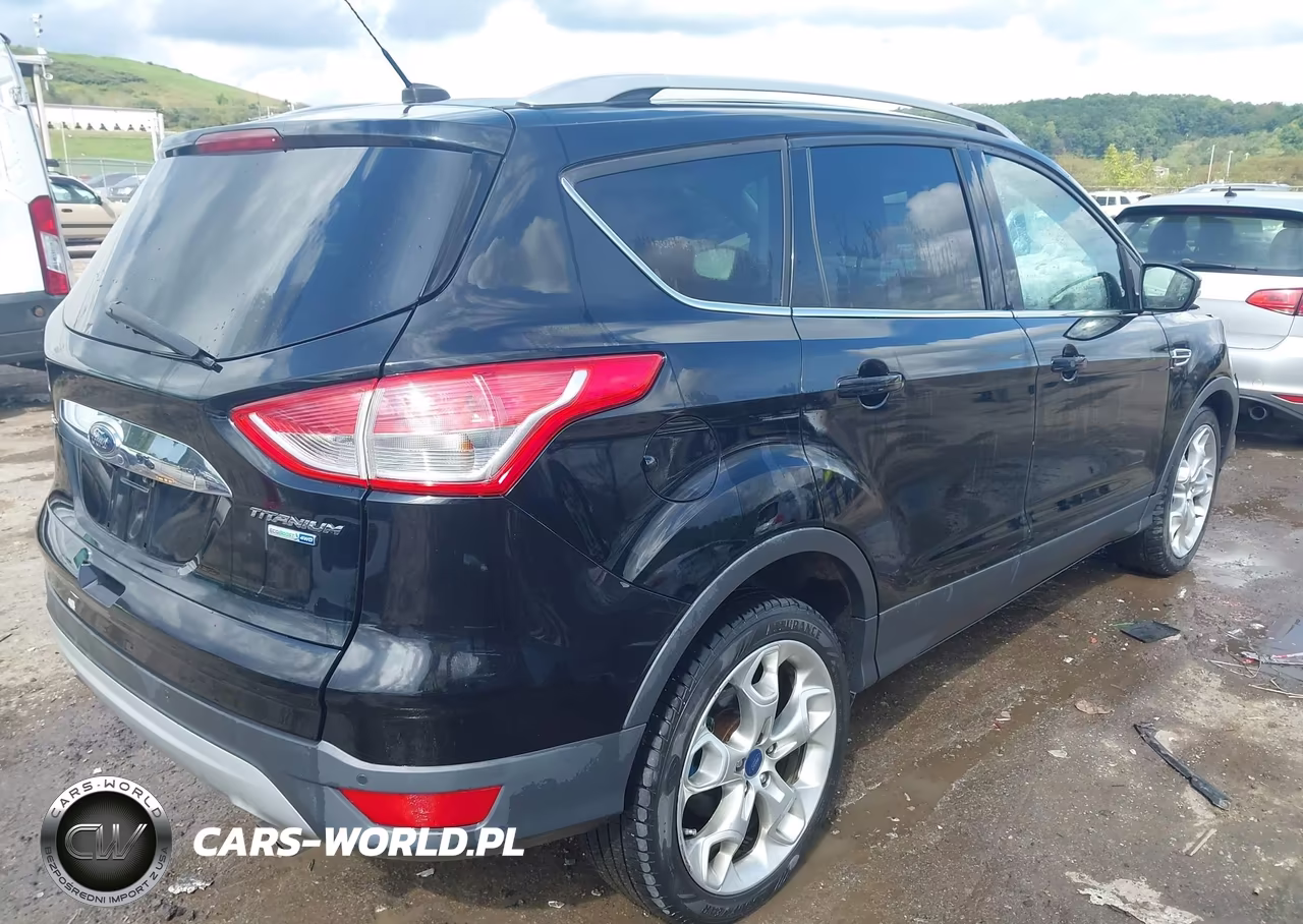 2016 Ford Escape Titanium VIN:1FMCU9J95GUC37794 - 4