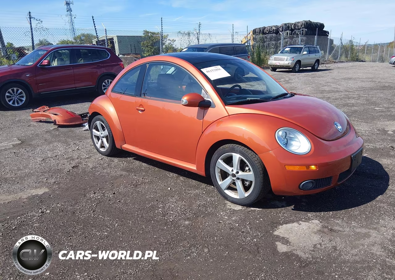 2010 Volkswagen New Beetle 2.5L Red Rock Edition VIN:3VWRG3AGXAM036578 - 1