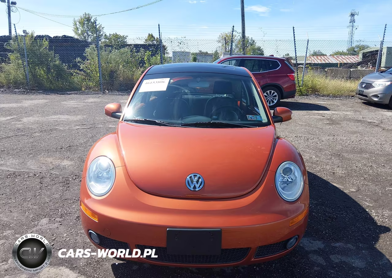 2010 Volkswagen New Beetle 2.5L Red Rock Edition VIN:3VWRG3AGXAM036578 - 12