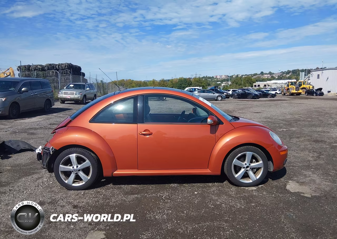 2010 Volkswagen New Beetle 2.5L Red Rock Edition VIN:3VWRG3AGXAM036578 - 13