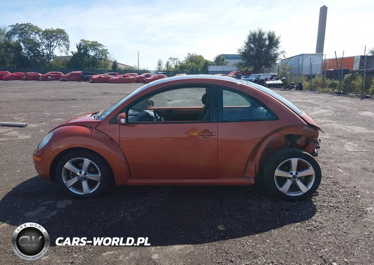 2010 Volkswagen New Beetle 2.5L Red Rock Edition VIN:3VWRG3AGXAM036578 - 14