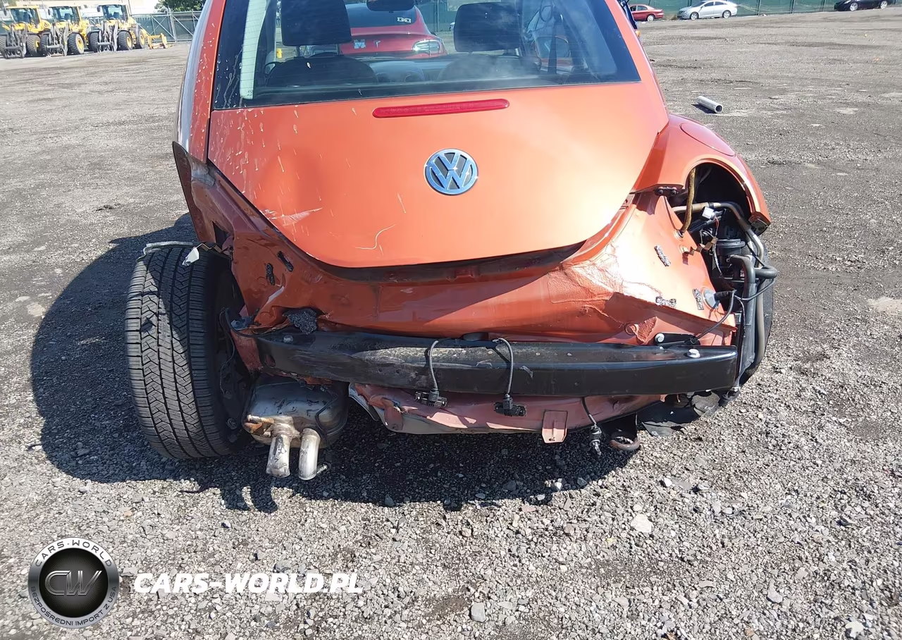 2010 Volkswagen New Beetle 2.5L Red Rock Edition VIN:3VWRG3AGXAM036578 - 6