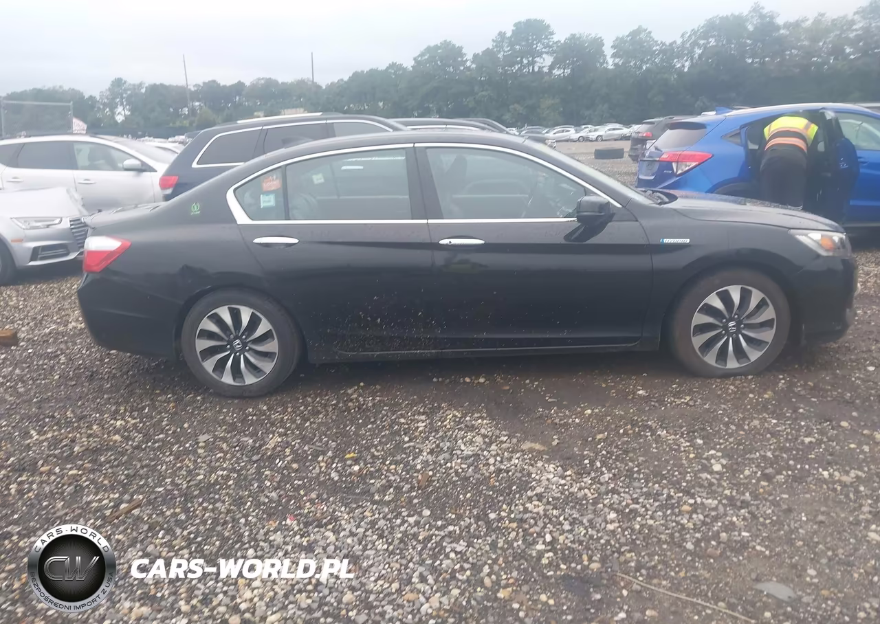 2015 Honda Accord Hybrid Ex-L VIN:1HGCR6F54FA005313 - 13
