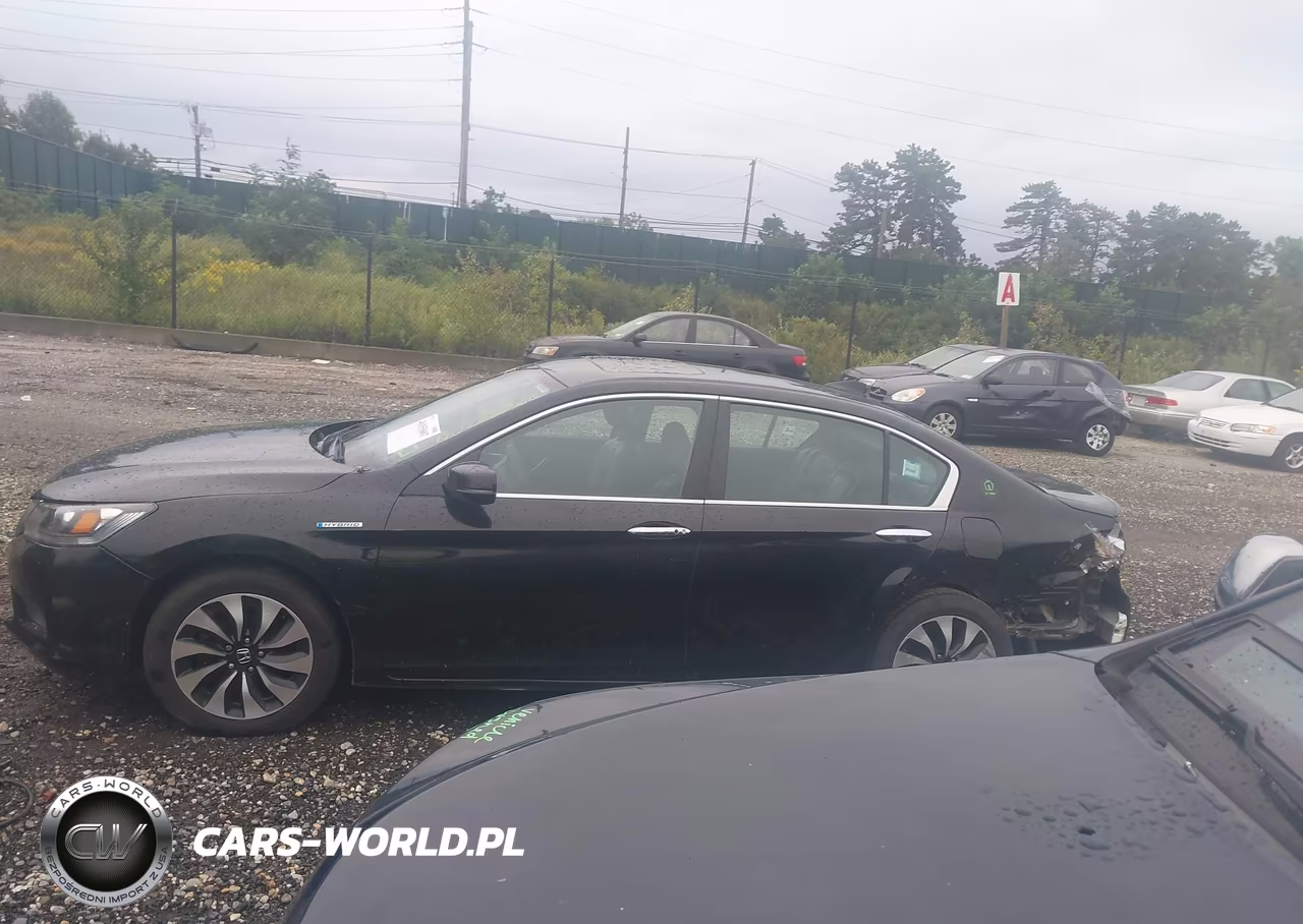 2015 Honda Accord Hybrid Ex-L VIN:1HGCR6F54FA005313 - 14