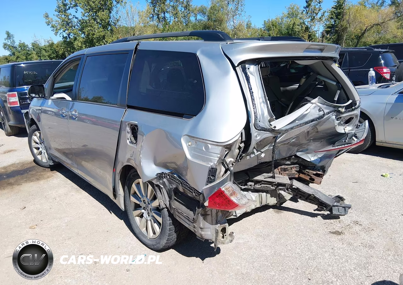 2014 Toyota Sienna Le 7 Passenger VIN:5TDJK3DC9ES084425 - 3