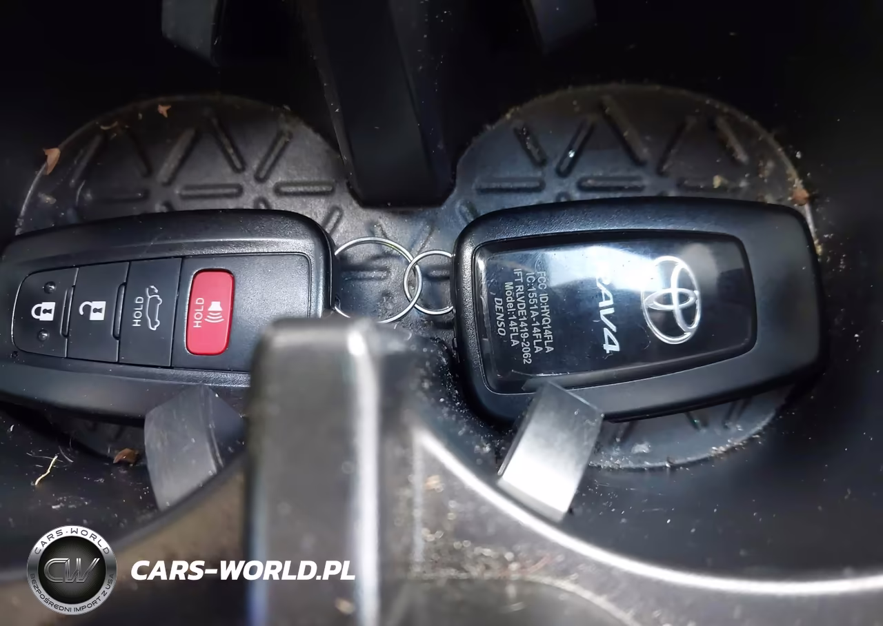 2023 Toyota Rav4 Hybrid Limited VIN:JTMD6RFV2PD547443 - 11