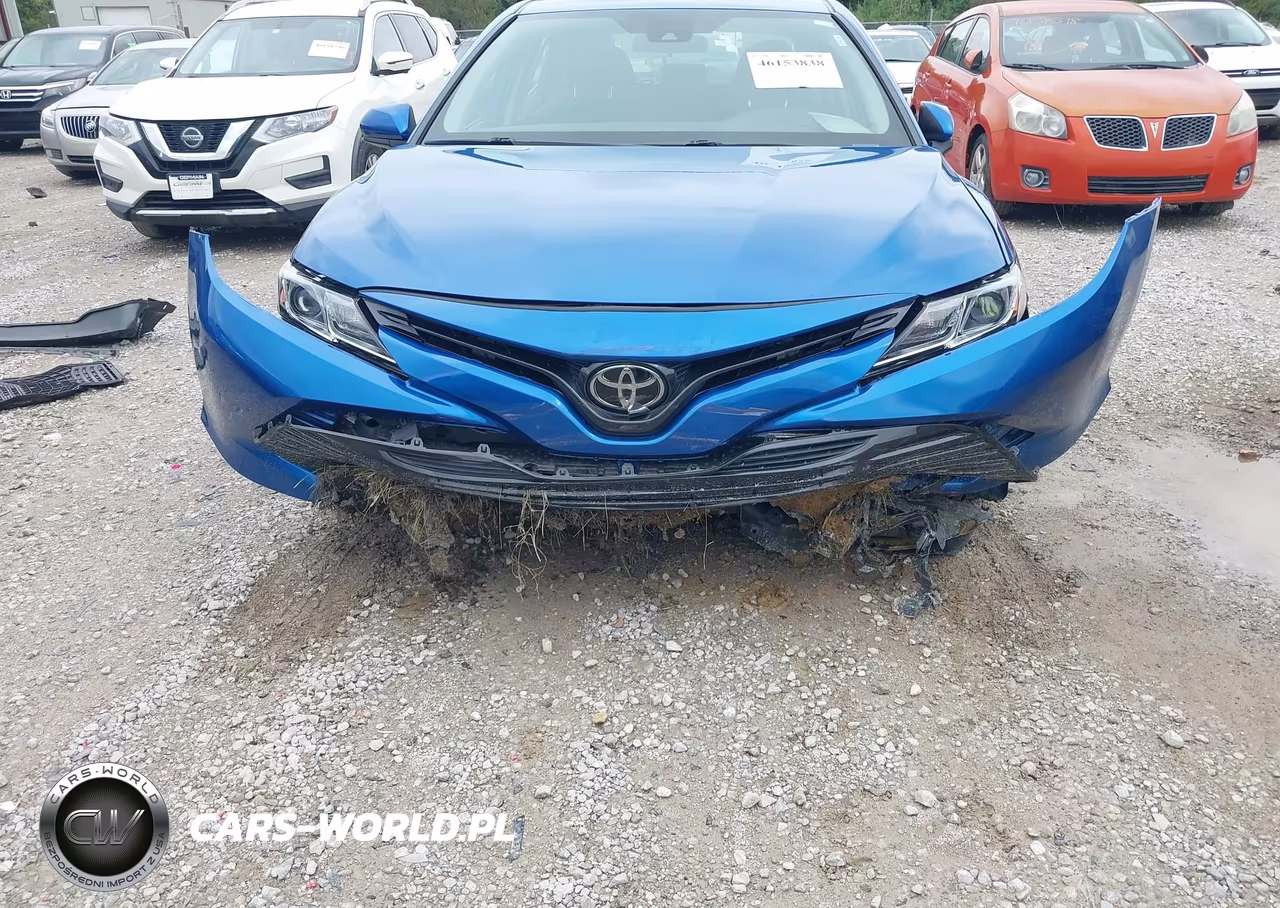 2019 Toyota Camry Le VIN:4T1B11HK1KU282724 - 6