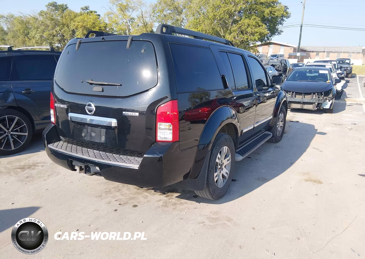 2011 Nissan Pathfinder Silver VIN:5N1AR1NN9BC635946 - 4