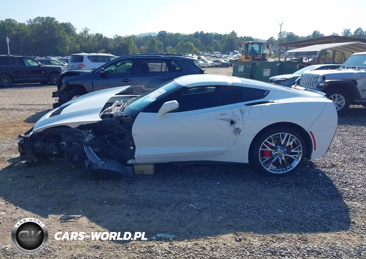 2015 Chevrolet Corvette Stingray 1Lt VIN:1G1YB2D77F5102268 - 15