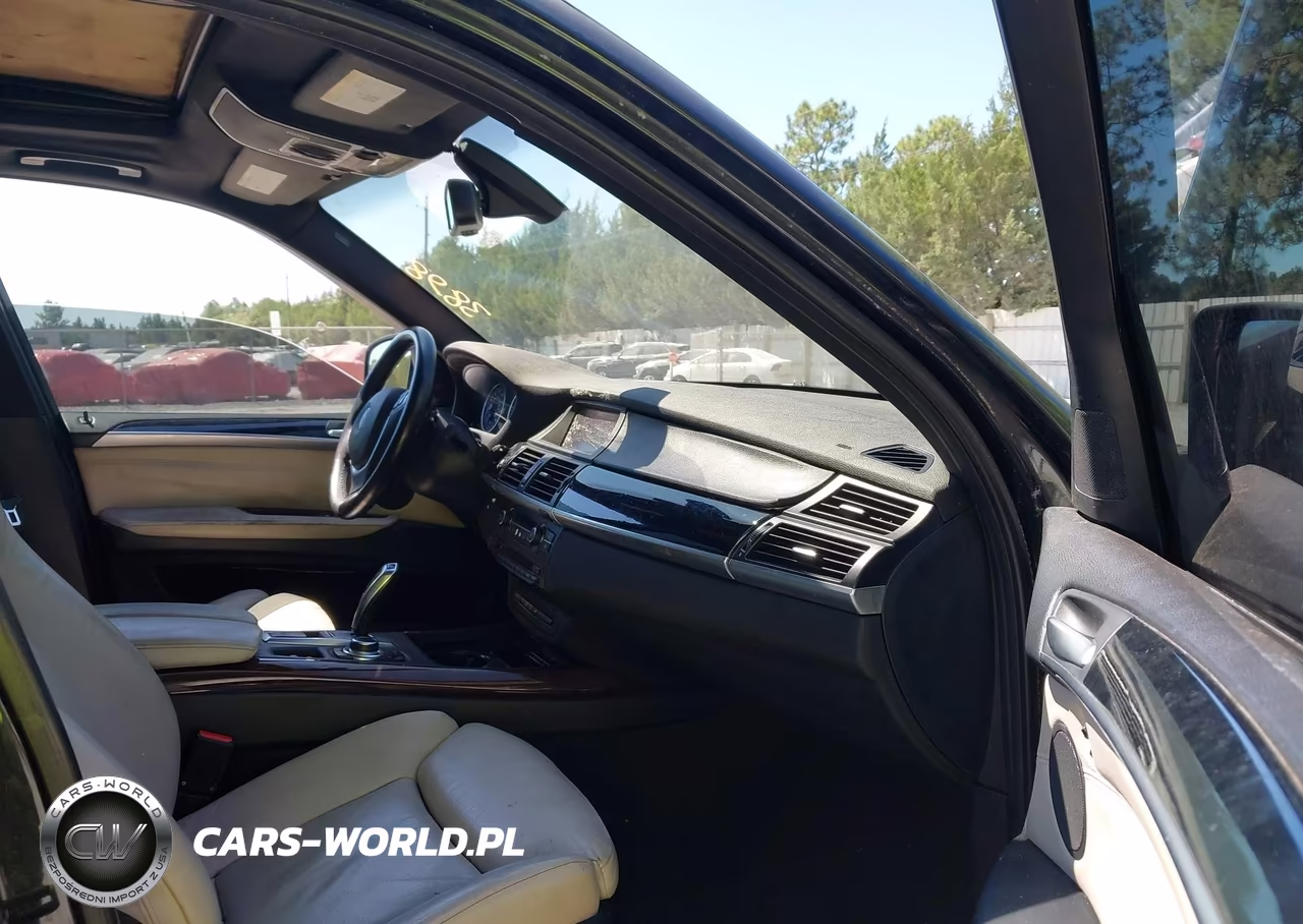 2013 BMW X5 xDrive50I VIN:5UXZV8C55D0C17341 - 5