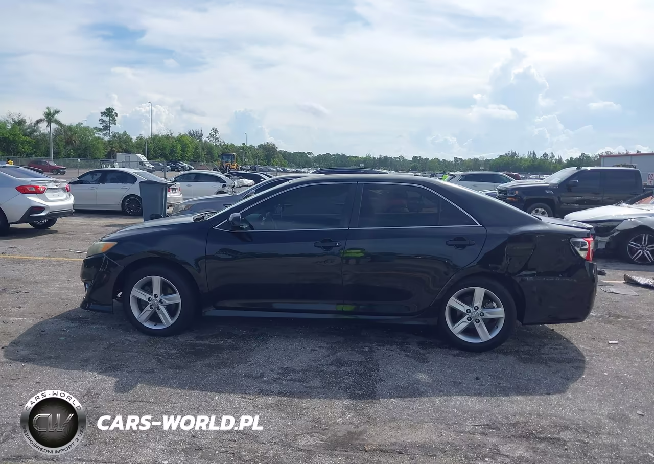 2013 Toyota Camry Se VIN:4T1BF1FK3DU642664 - 14