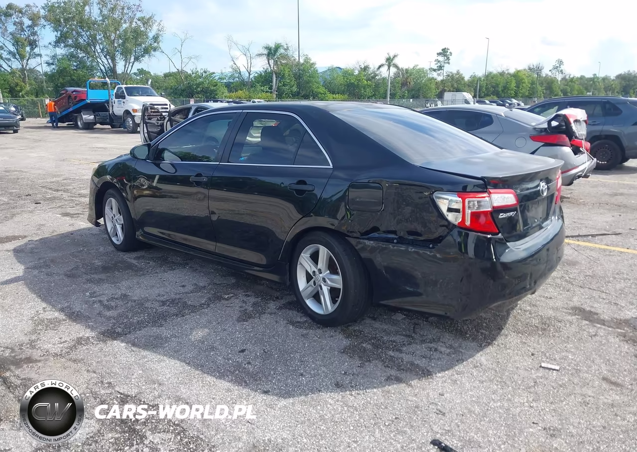 2013 Toyota Camry Se VIN:4T1BF1FK3DU642664 - 3